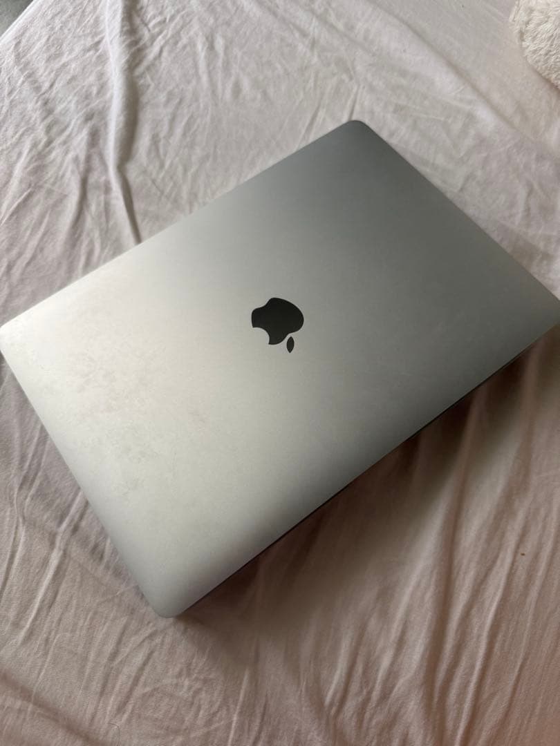 シルバー MacBook AIR 2020 ジャンク品 - メルカリ