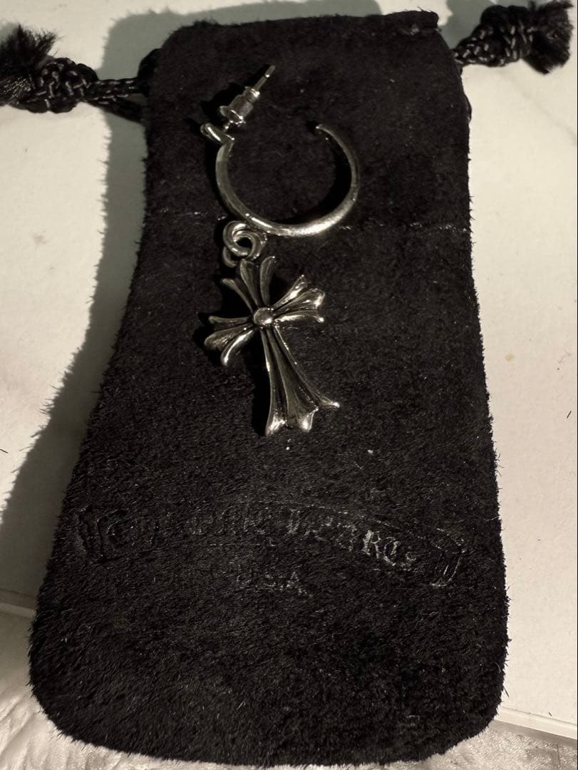 はち様　「訳アリ早い者勝ち」　クロムハーツ　タイニーCHクロス　ピアス クロムハーツ（Chrome Hearts）ピアス タイニー CHクロス フープ