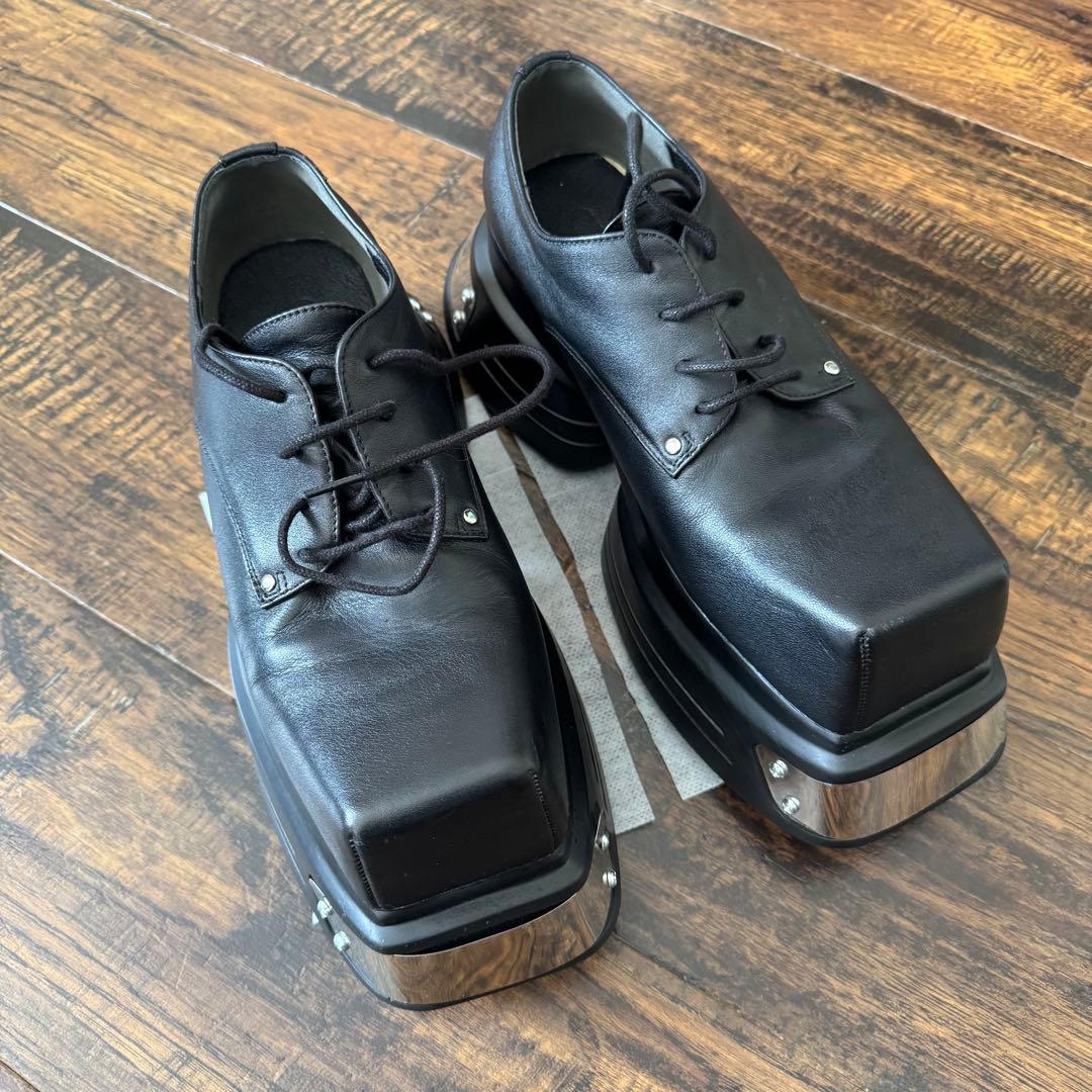GRANCY】メタルプレートレザーシューズ - メルカリ