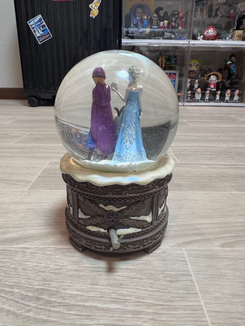 ディズニーストア 海外正規品 アナと雪の女王 スノーグローブ スノードーム