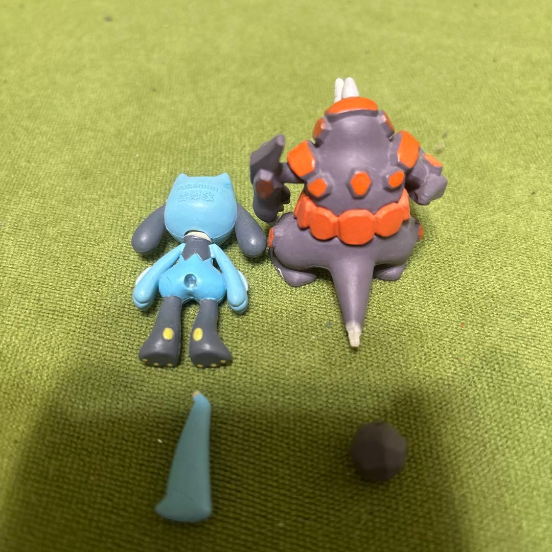 ポケモン ミニフィギュアセット16体 おまけ:ハッピーセットピカチュウ