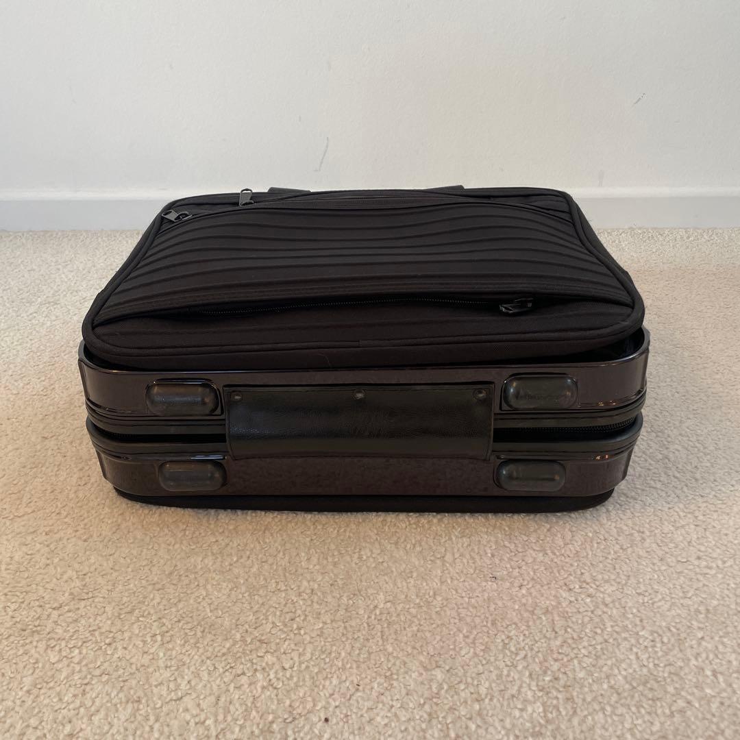 RIMOWA Lufthansa ノートブックケース 16L ワインレッド - メルカリ