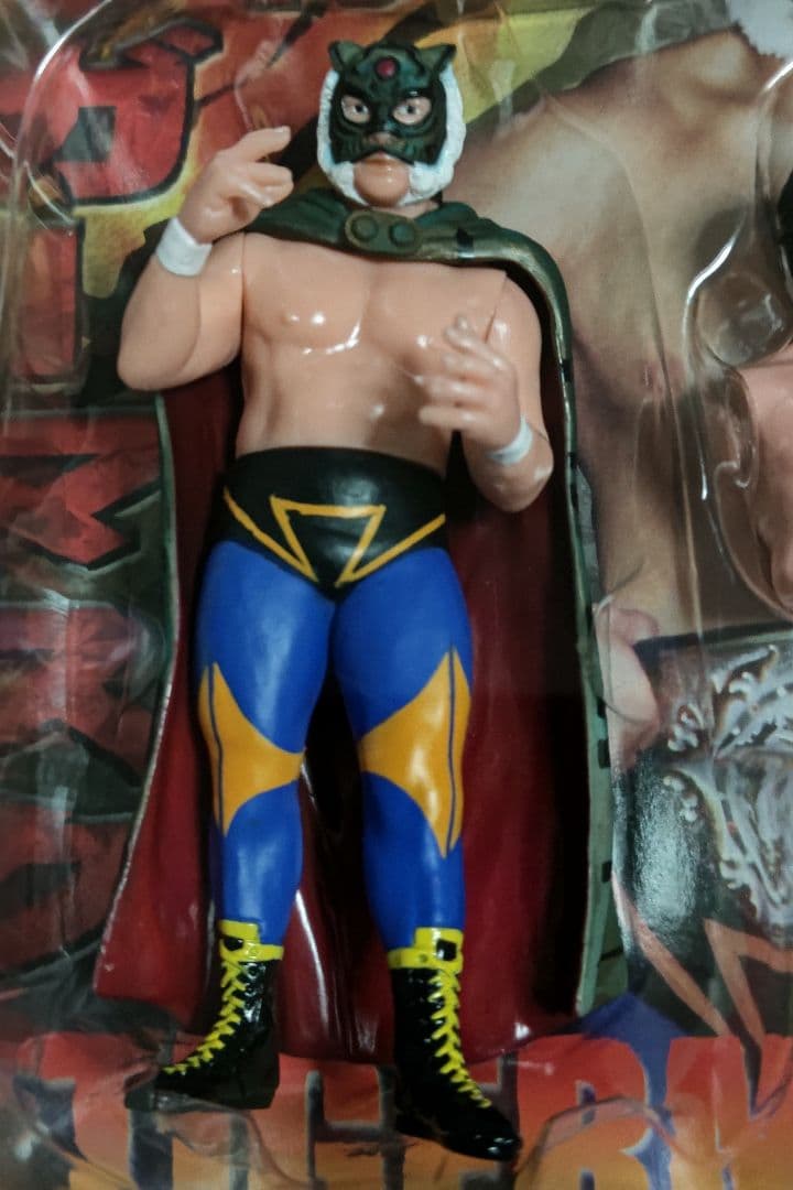 初代タイガーマスク 佐山聡 フィギュア 美品 - メルカリ