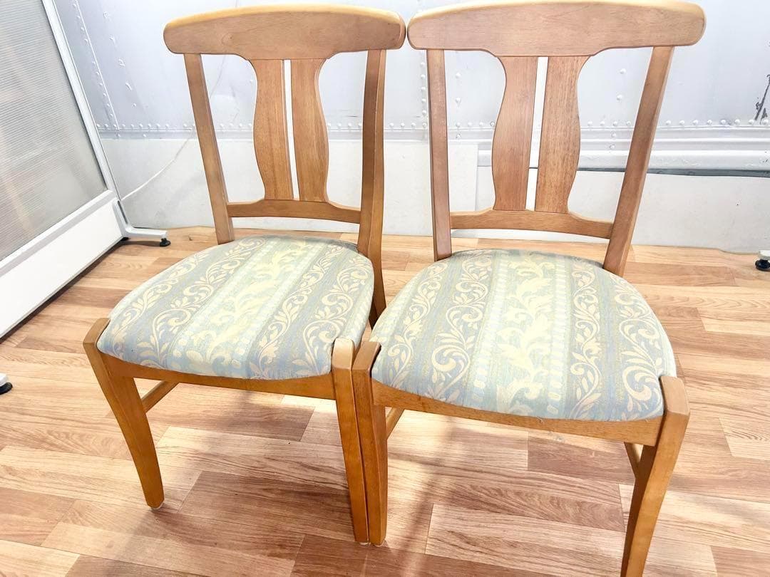 647 売り尽くし　ご希望価格コメント下さい、 様2脚