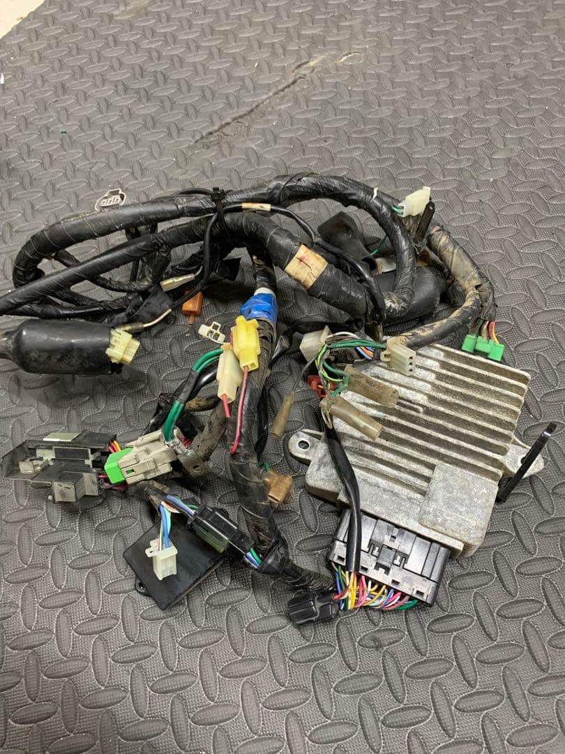 ズーマー　ハーネス　ECU SPI エンジン ECU ハーネス（1997年～A/C付 MT用） - クラシックミニの