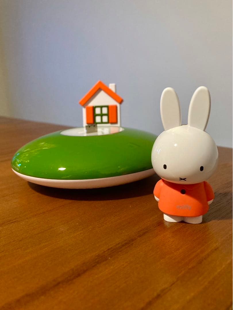 ミッフィーフィギュア MP3プレイヤー専用ドック　スピーカー ミッフィーフィギュア 音楽プレーヤー スピーカーの通販 by cocoran's