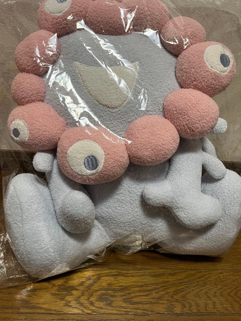 ミャクミャク 抱き枕 GELATO PIQUE グレー・ピンクまた値下げしました