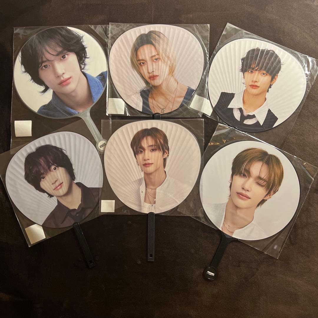 RIIZE ウォンビン 公式 うちわ 6点セット まとめ売り RIIZE ウォンビン 公式 うちわ 6点セット まとめ売り - メルカリ