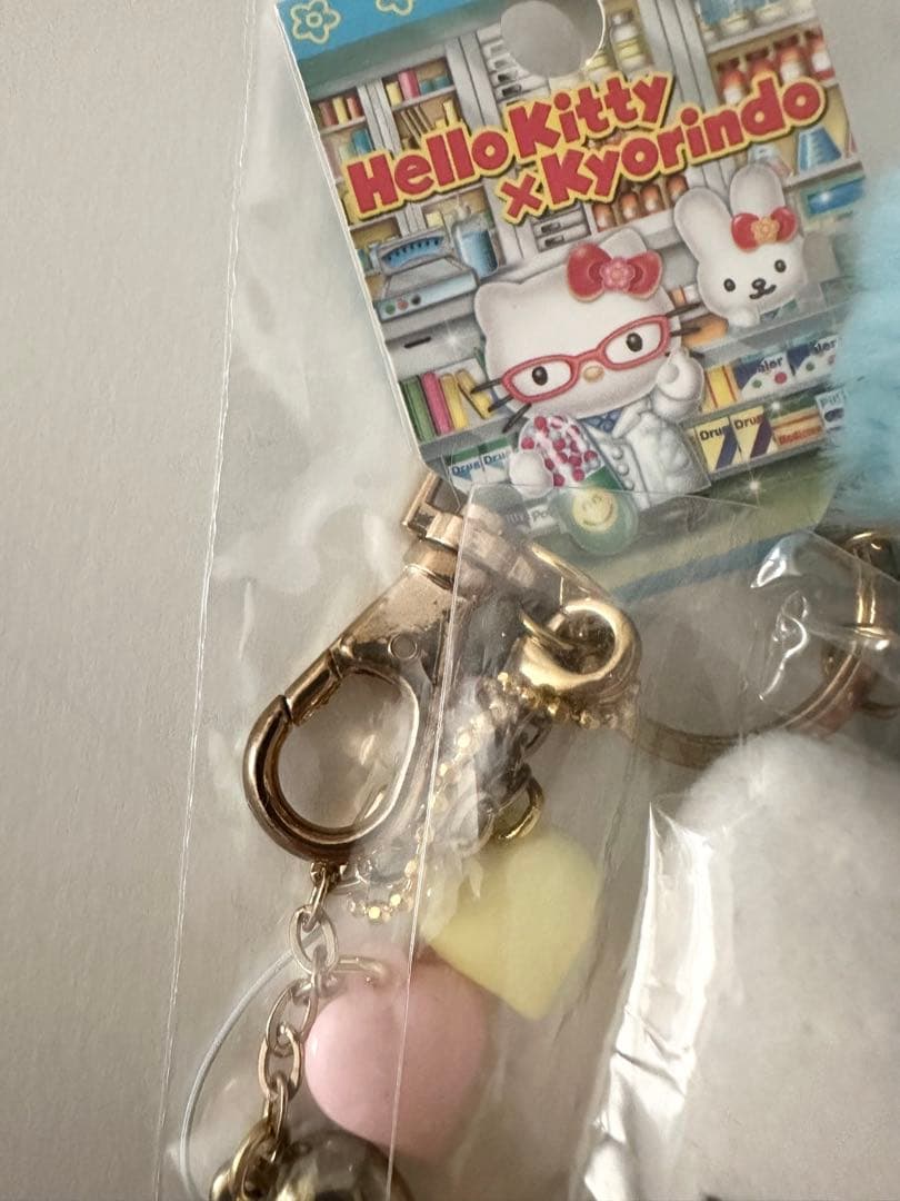 ご当地キティ 杏林堂コラボ ストラップ ハローキティ 薬剤師