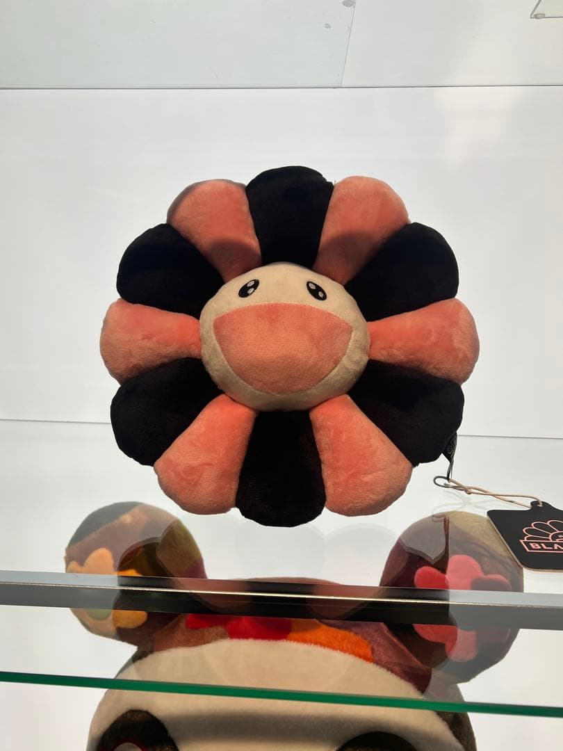 村上隆　blackpink クッション30cm BLACKPINK ✖️ 村上隆 カイカイキキ フラワークッション - メルカリ