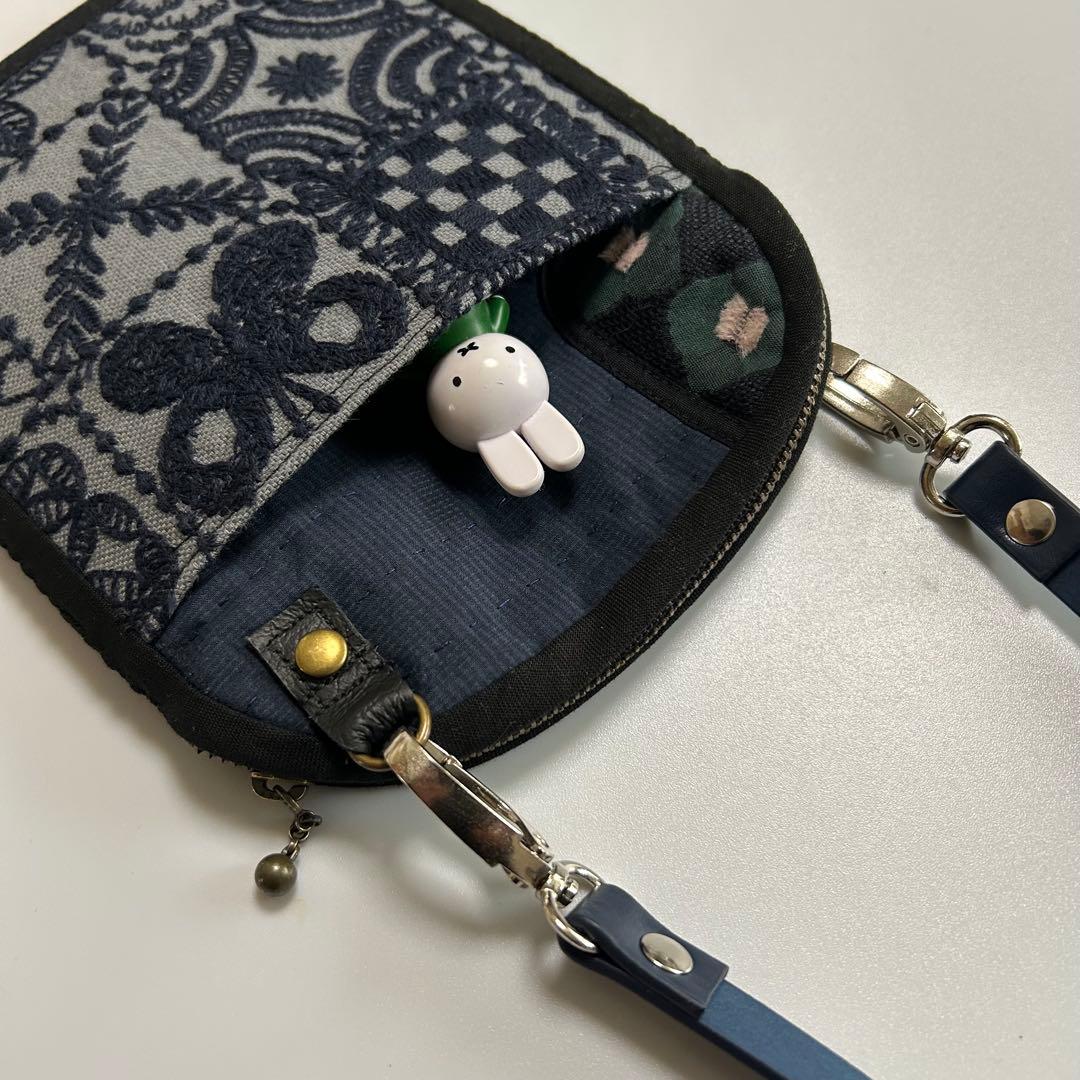 ミナペルホネン スマホショルダー キルト papurikko - メルカリ