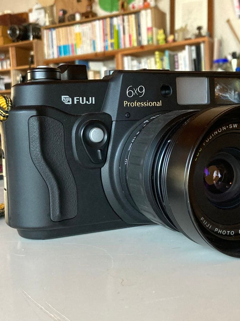 『完動品』FUJI GSW690III 6x9 中判フィルムカメラ　セール中！ フジフィルム GW690 / GSW690 (II、III)｜買取価格上昇中の希少な69中