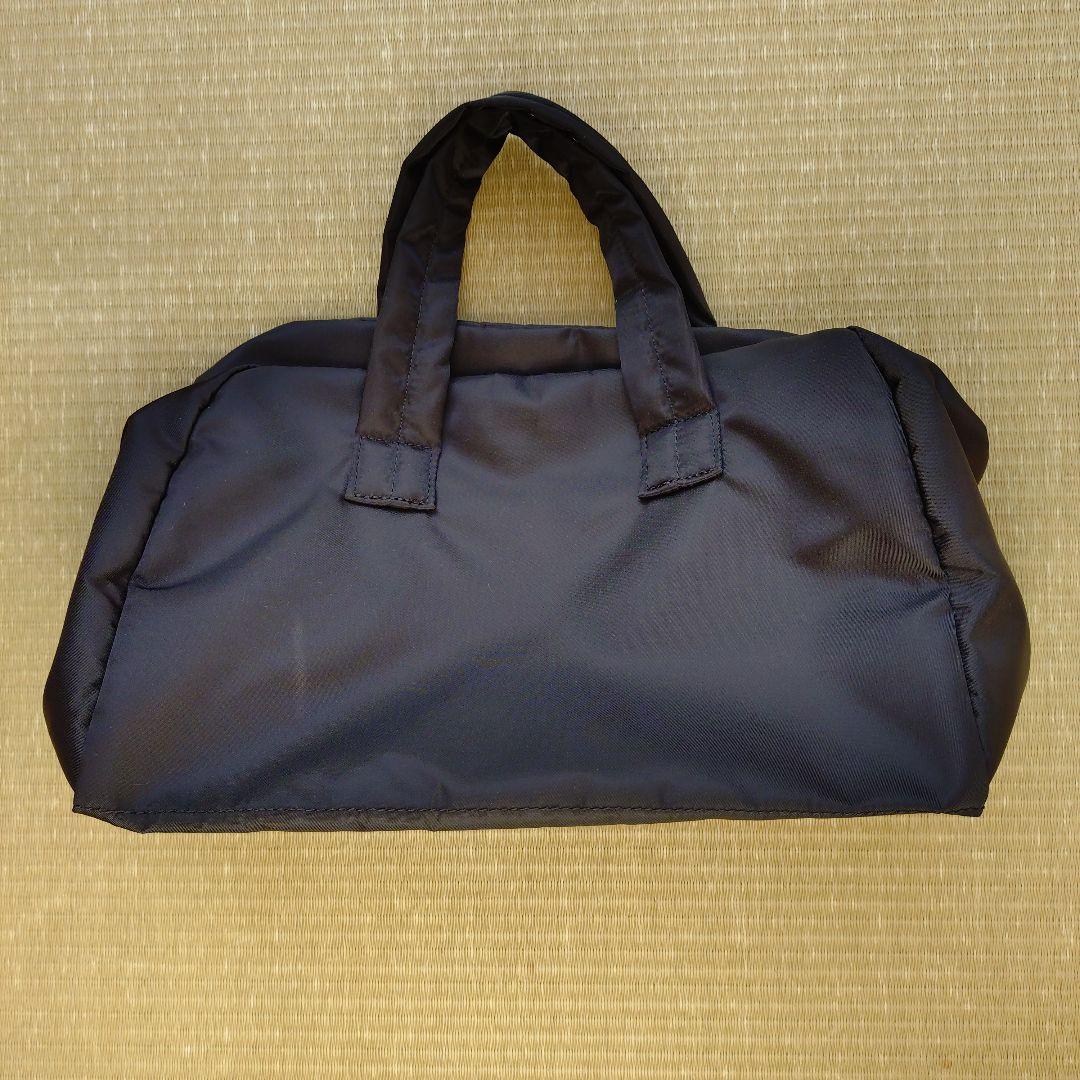 コムデギャルソン　黒のナイロンバッグ エディターが「買ってよかった」コム デ ギャルソンのナイロンバッグ