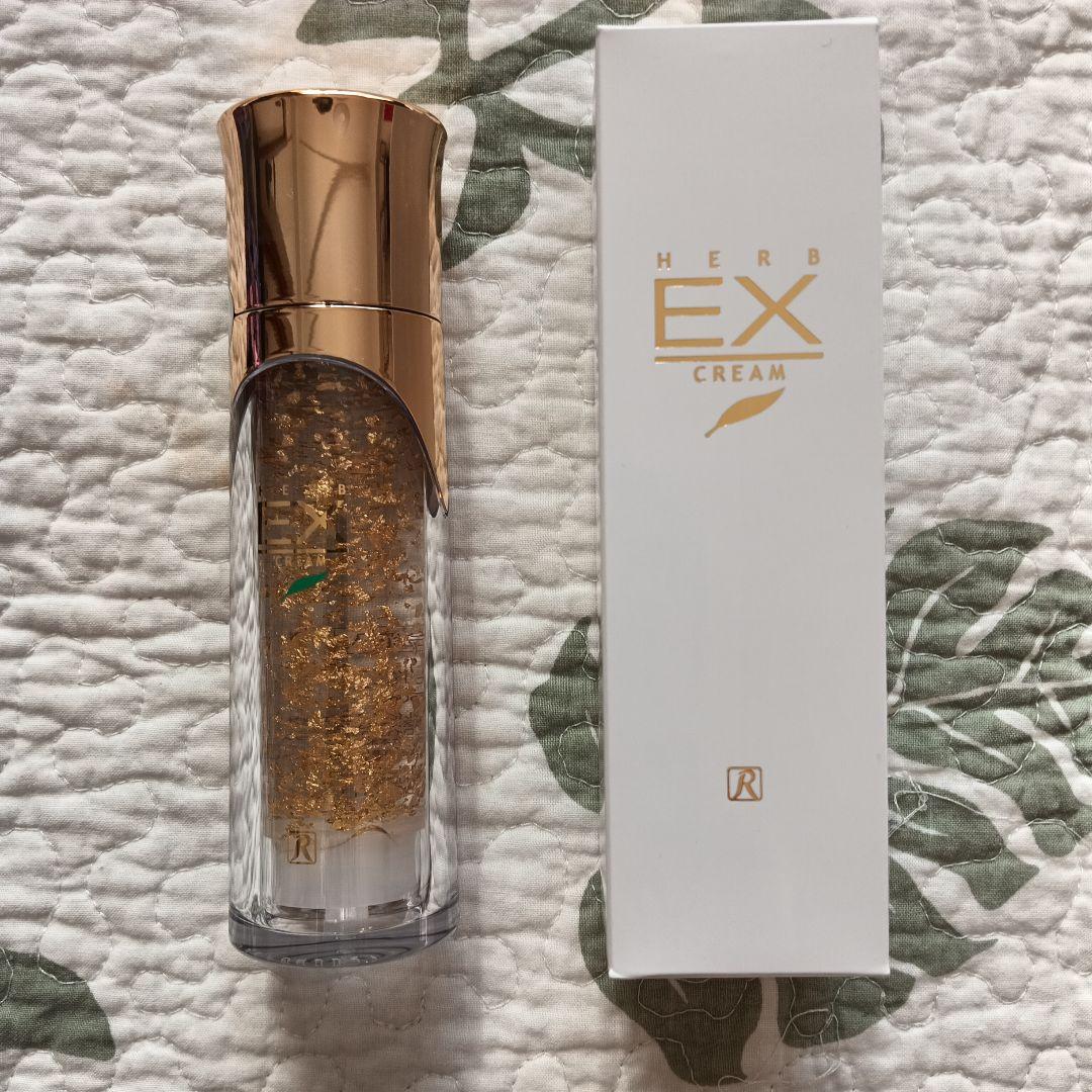 ♦ロイヤルハーブEX50g。 Amazon | ロイヤル化粧品 ロイヤルハーブ EXクリーム 50g 保湿 純金箔