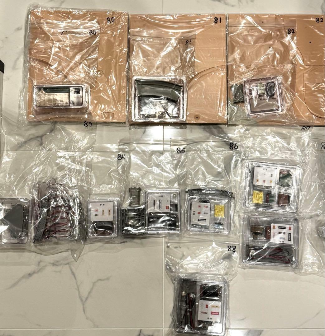 昭和にっぽん鉄道ジオラマ創刊号〜100全号開封済未使用 コントローラ等