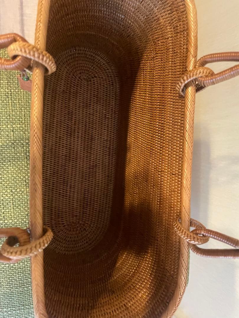 ひこうき雲様専用 アタかごバッグ 美品 Rosily 楕円形 - メルカリ