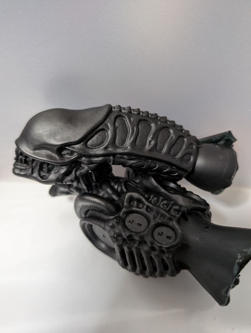 エイリアンVSプレデター、ビリケン商会組立リアルフィギュア - メルカリ