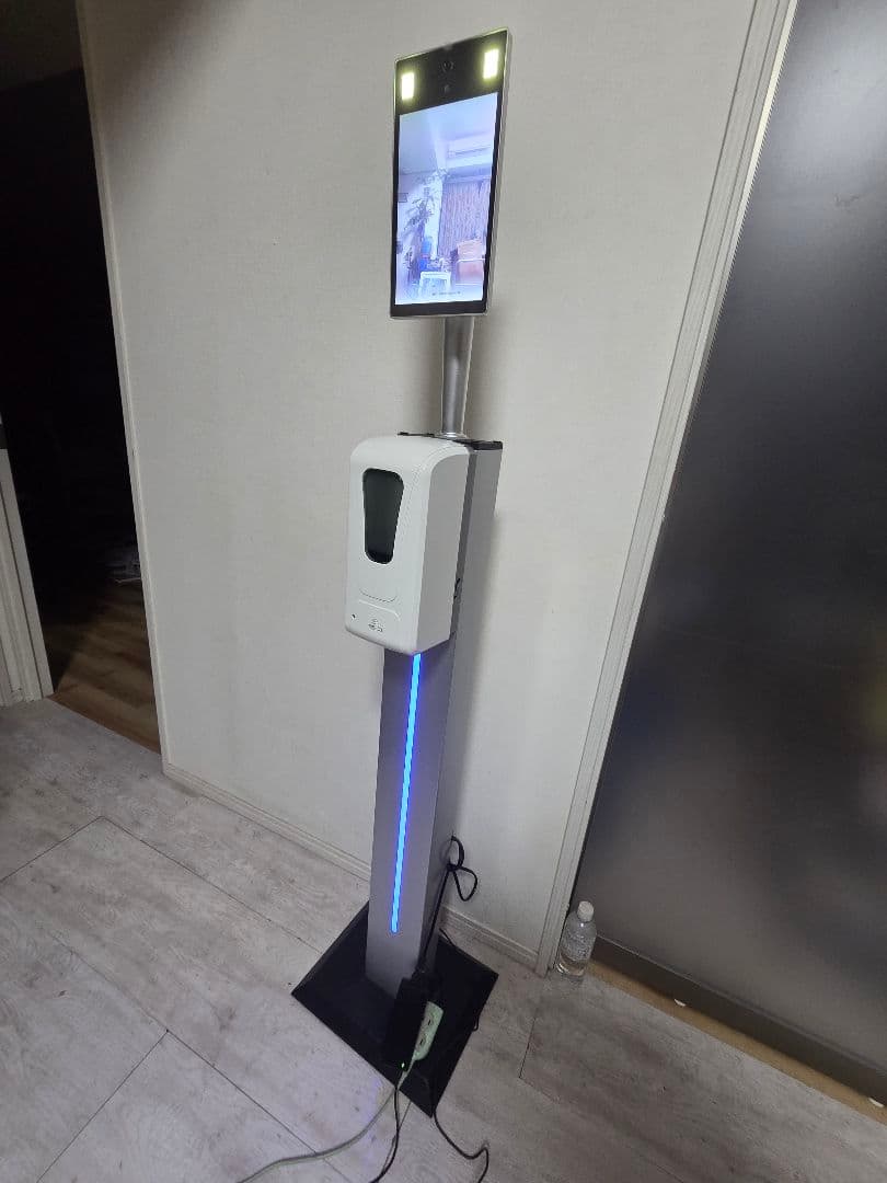 TISone 自動消毒液ディスペンサー付き体温計 送料無料 ジェルタイプ用 消毒 自動測温 体温計 非接触 タッチレス