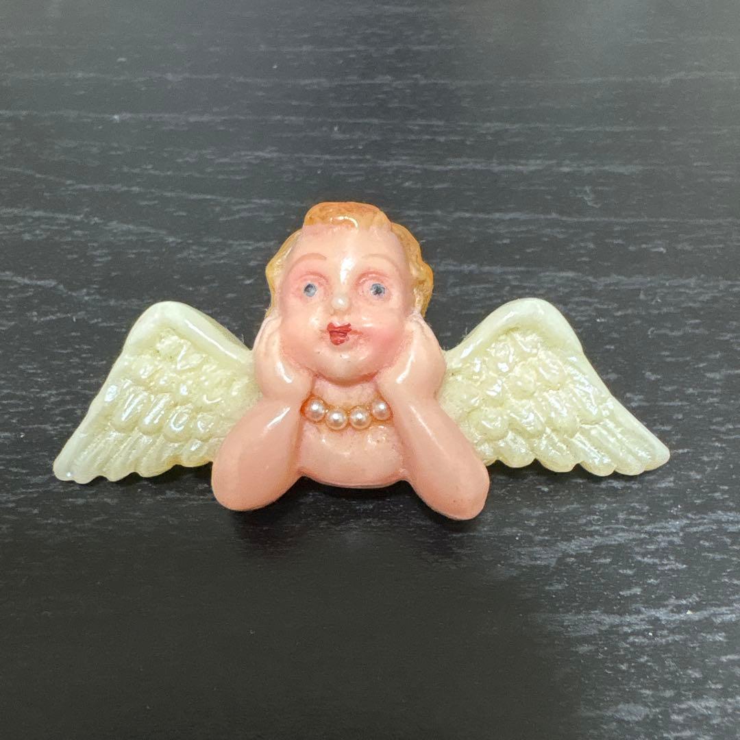 WEEKENDS ウィークエンズ 天使 ブローチ - メルカリ