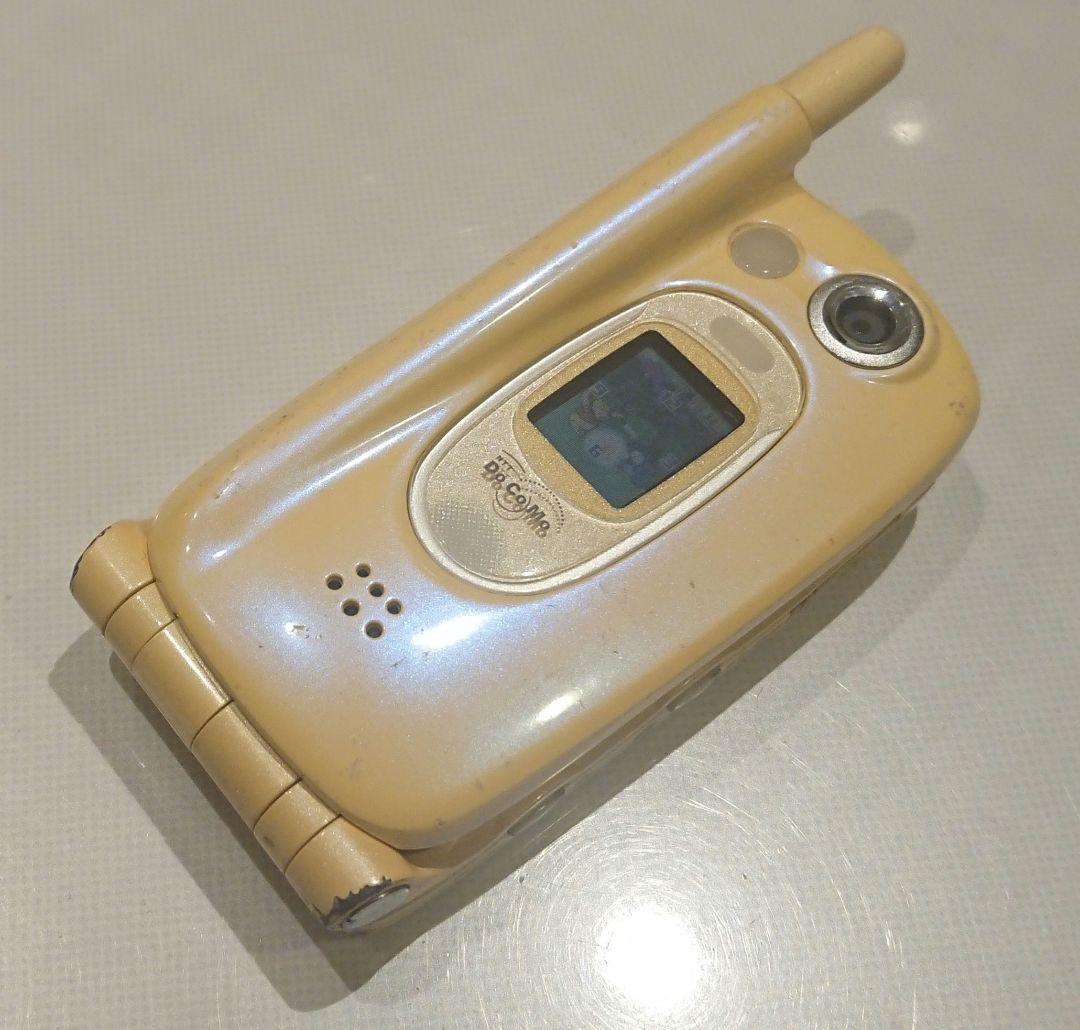 レア ドコモ docomo N252i yellow イエロー ガラケー 携帯 - メルカリ