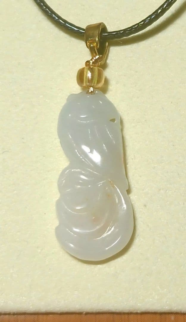 天然ミャンマー産翡翠A貨 白鳥 ペンダント, ネックレス 鑑定書付き