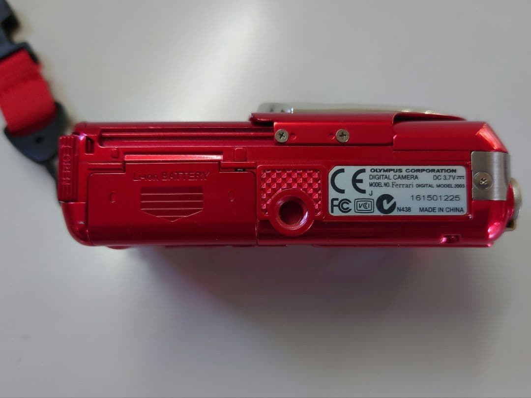 ジャンク』OLYMPUS FERRARI DIGITAL MODEL 2003 - メルカリ