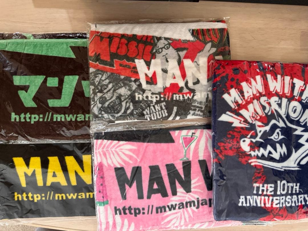 天照大御神さん専用❗️マンウィズ　タオル　5本セットとエルレガーデングッズ 魔女の宅急便 フェイスタオル 屋根の下で（6123） | すすのこ商店