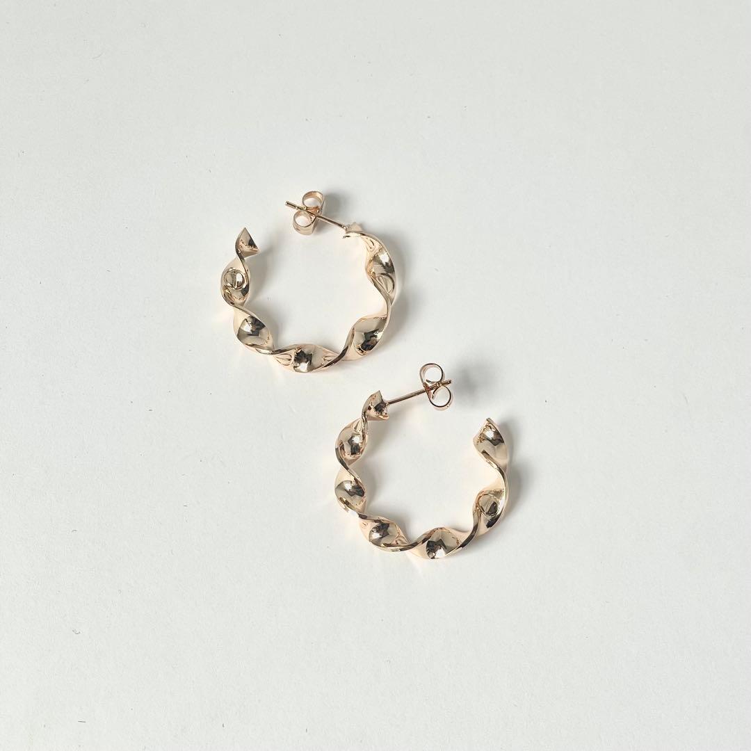 ゴールド ピアス 常田大希 着用 - メルカリ