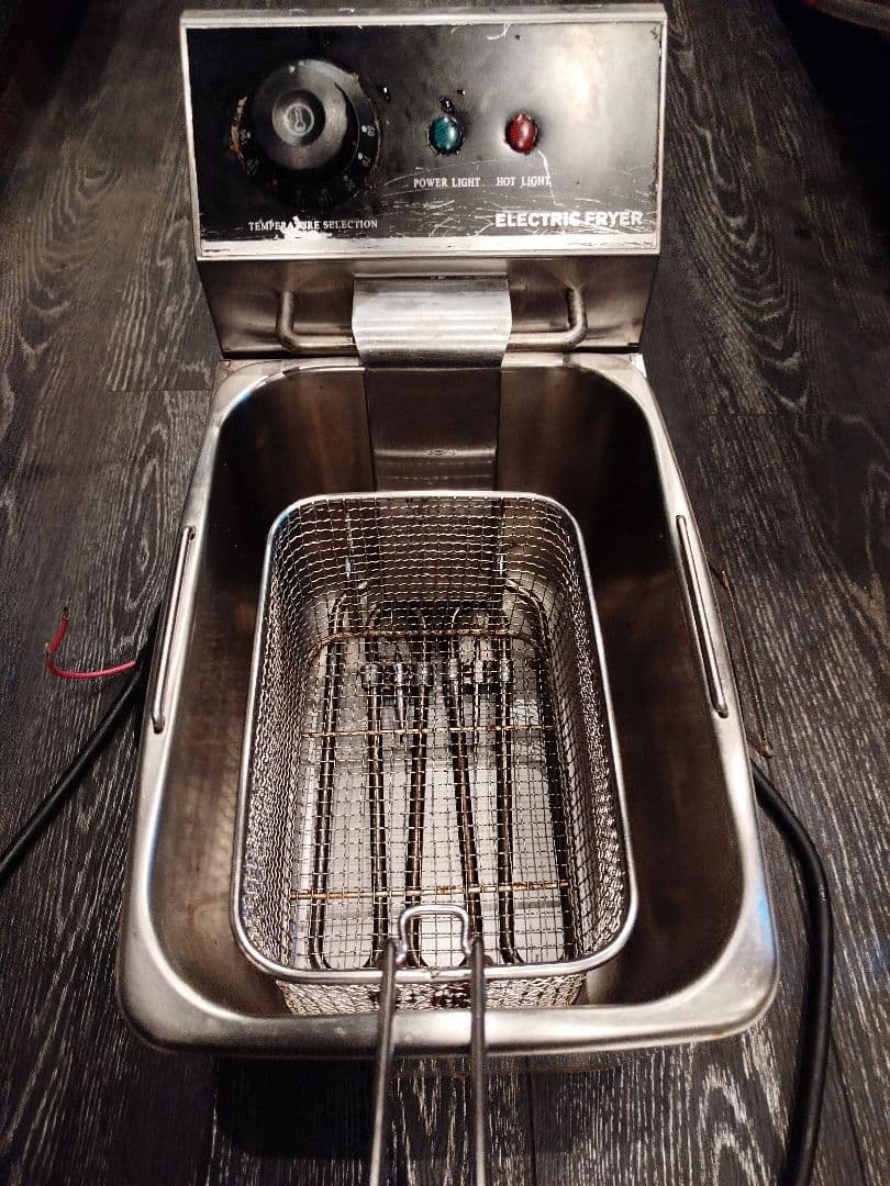 中古》電気フライヤー ステンレス製 温度調整可能