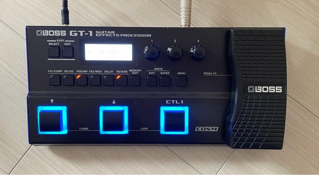 BOSS GT-1 マルチエフェクター 箱・説明書・アダプター付きの通販はau