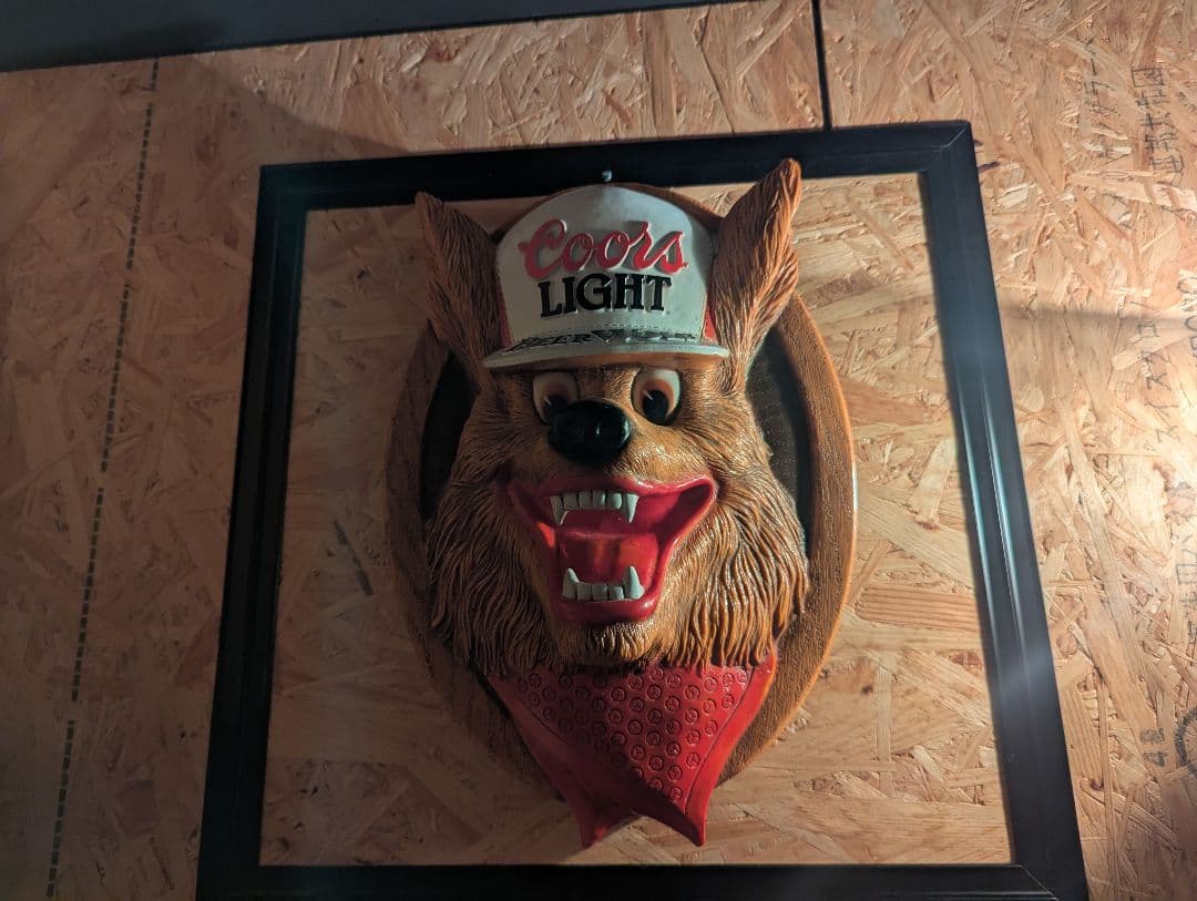 希少　Coors クアーズ ウルフサイン 　ビンテージ　アドバタイジング　看板 3054 アメリカ ヴィンテージ ライト付き 看板「Coors 」クアーズビール