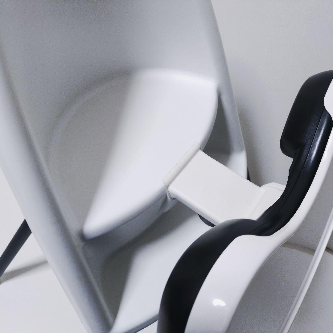 ベビービョルン ハイチェアおりたたみ式テーブル取り外し可 廃盤品