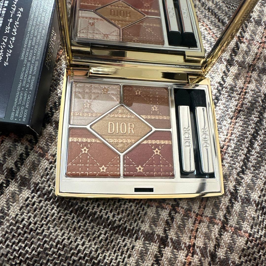 新品　ディオールショウ サンク クルール ホリデー 限定品　636 限定アイシャドウ】【旧】ディオールショウ サンク クルール（ホリデー