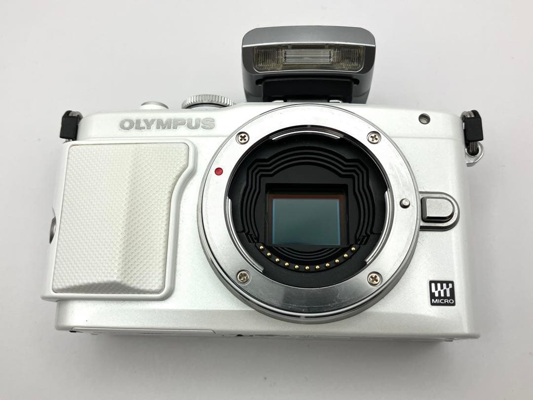 OLYMPUS E-PL6 ダブルズームキット ショット数29回 - メルカリ