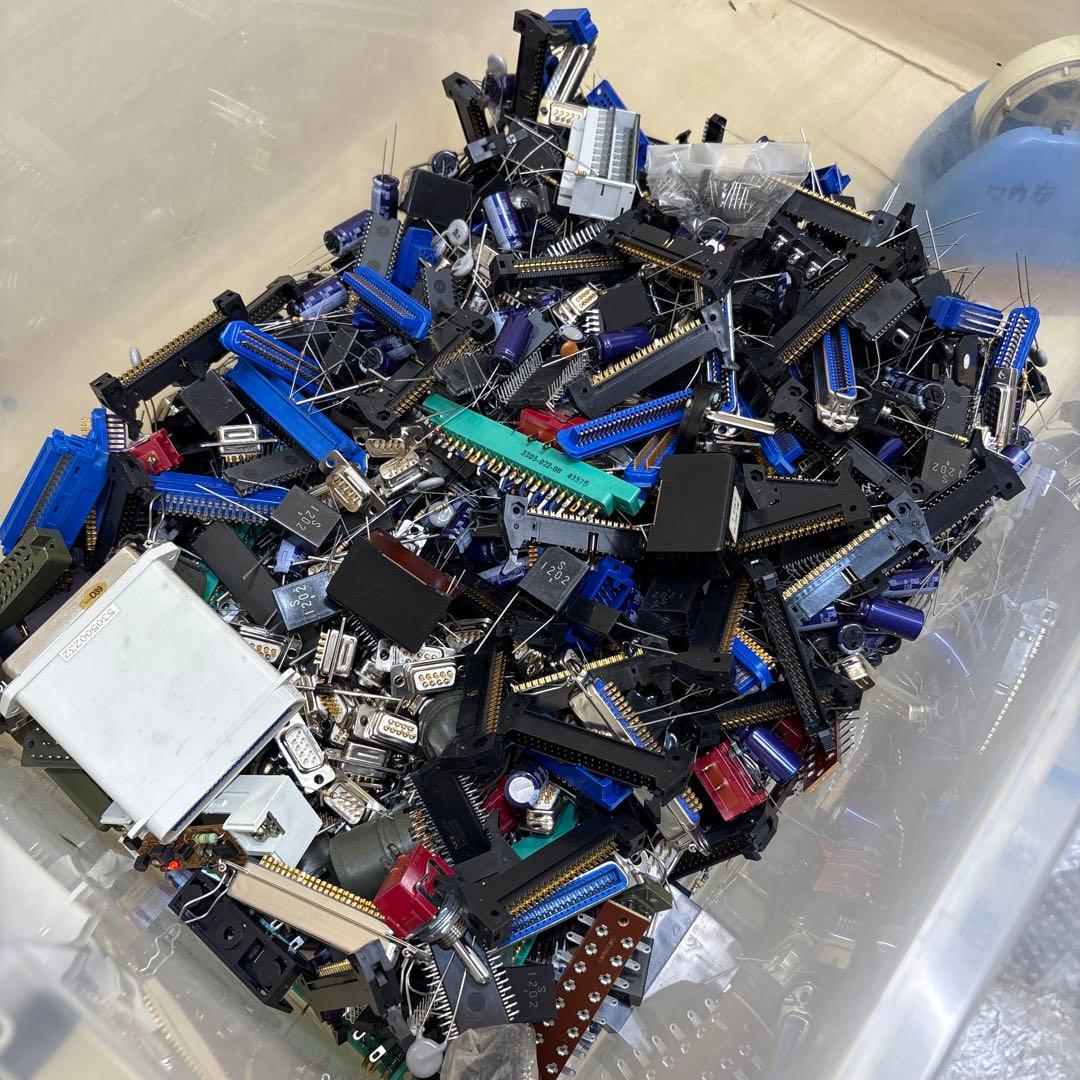 PCパーツ等 詰め合わせ BIOSTAR_Z690_VALKYRIE_MB_top_l