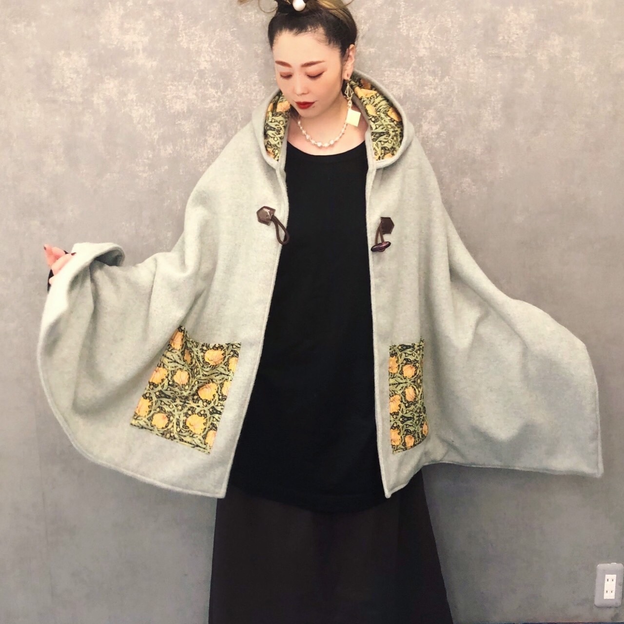 □10日内発送□【全3色】 再生ウールを使い、『モリスの世界をポンチョ