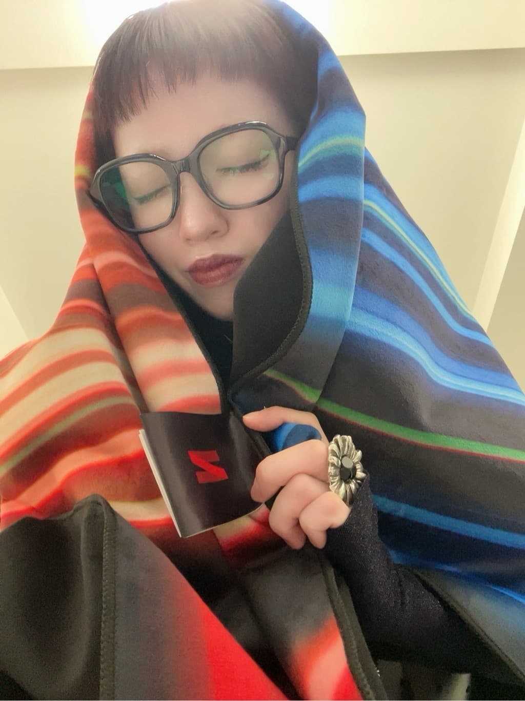 理翔 / rishangのJINS HOME® × Netflix / ブランケット型メガネ拭きの